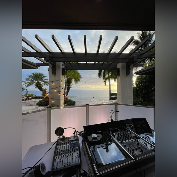 HOST ITEM 🤙 LOGO or 𝘜𝘕𝘓𝘐𝘚𝘛𝘌𝘋 🙏❤️ 𝘛𝘩𝘢𝘯𝘬 𝘺𝘰𝘶 / 🅜🅐🅗🅐🅛🅞 - Picture 13 of 17